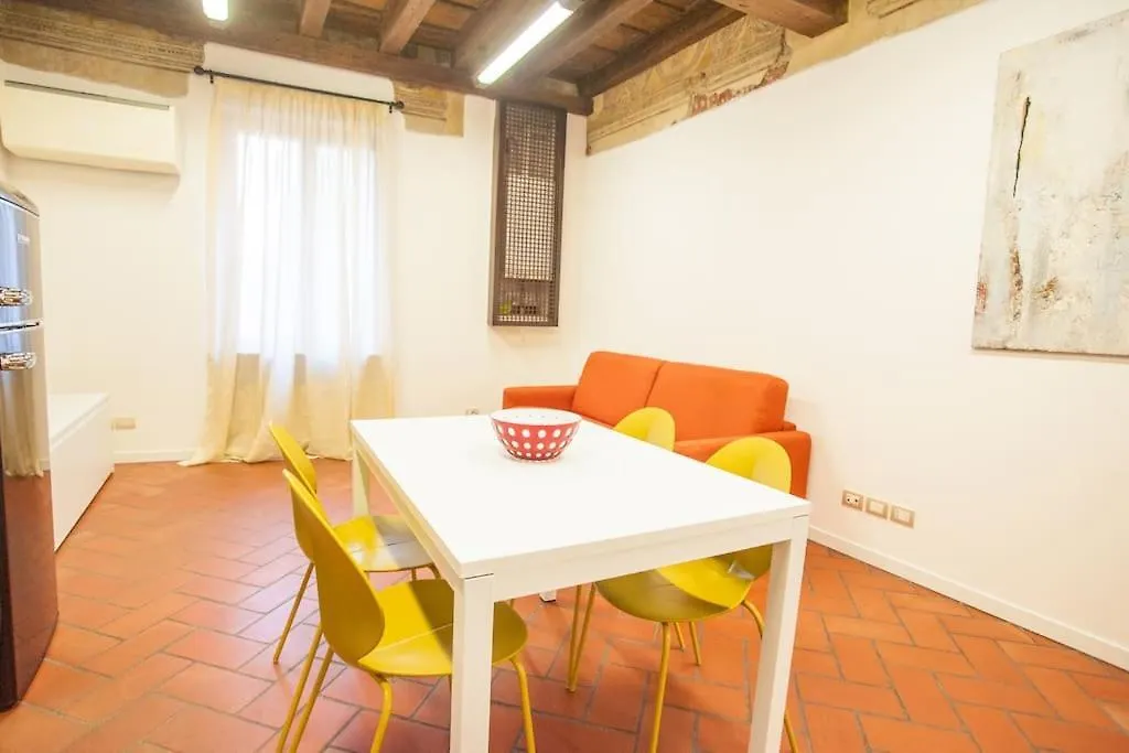 Italianflat - Veronetta Flat 0*, Verona Italien